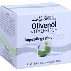 Weiße Schachtel mit Olivenöl-Tagespflege für reife Haut.